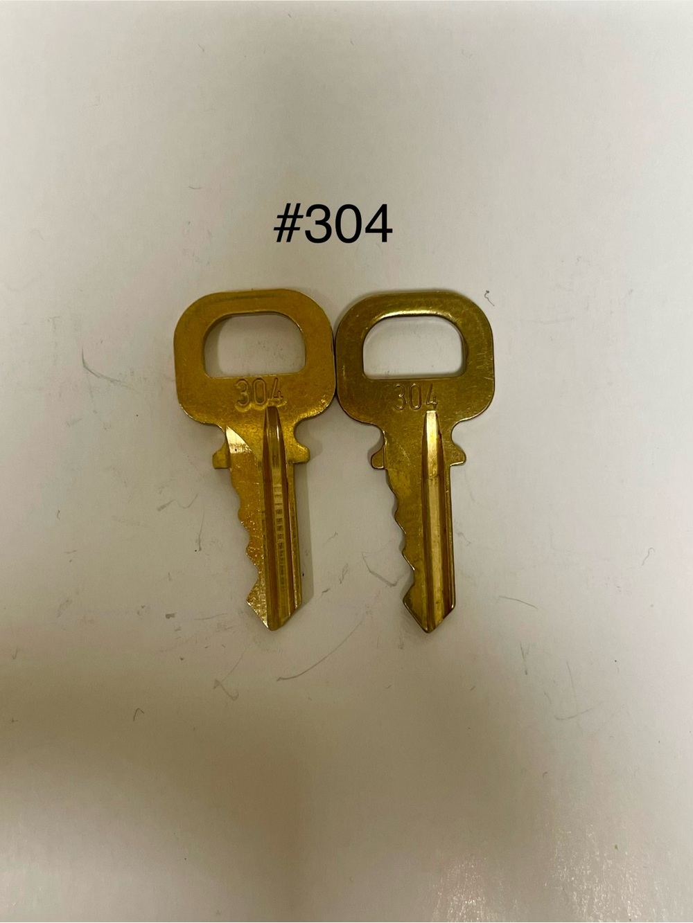 Authentic Louis Vuitton Gold Tone Spare Keys #304